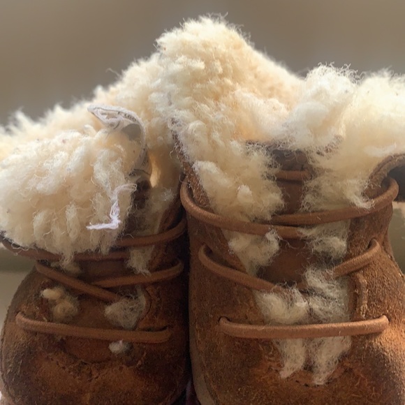 Baby UGG Boots Size Med Style 5206 Brown Winter Warm Insulated Shearling - Picture 12 of 13